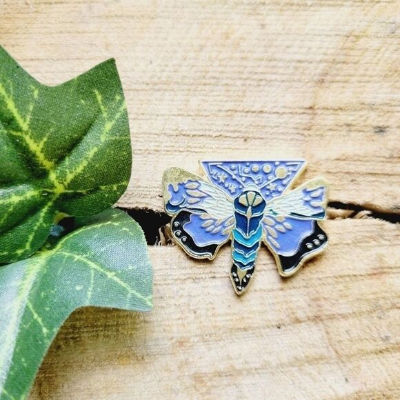 Moth Enamel Pin Brooch Mystical magical Nature Moth lover Fashion pin butterfly - Picture 11 of 11